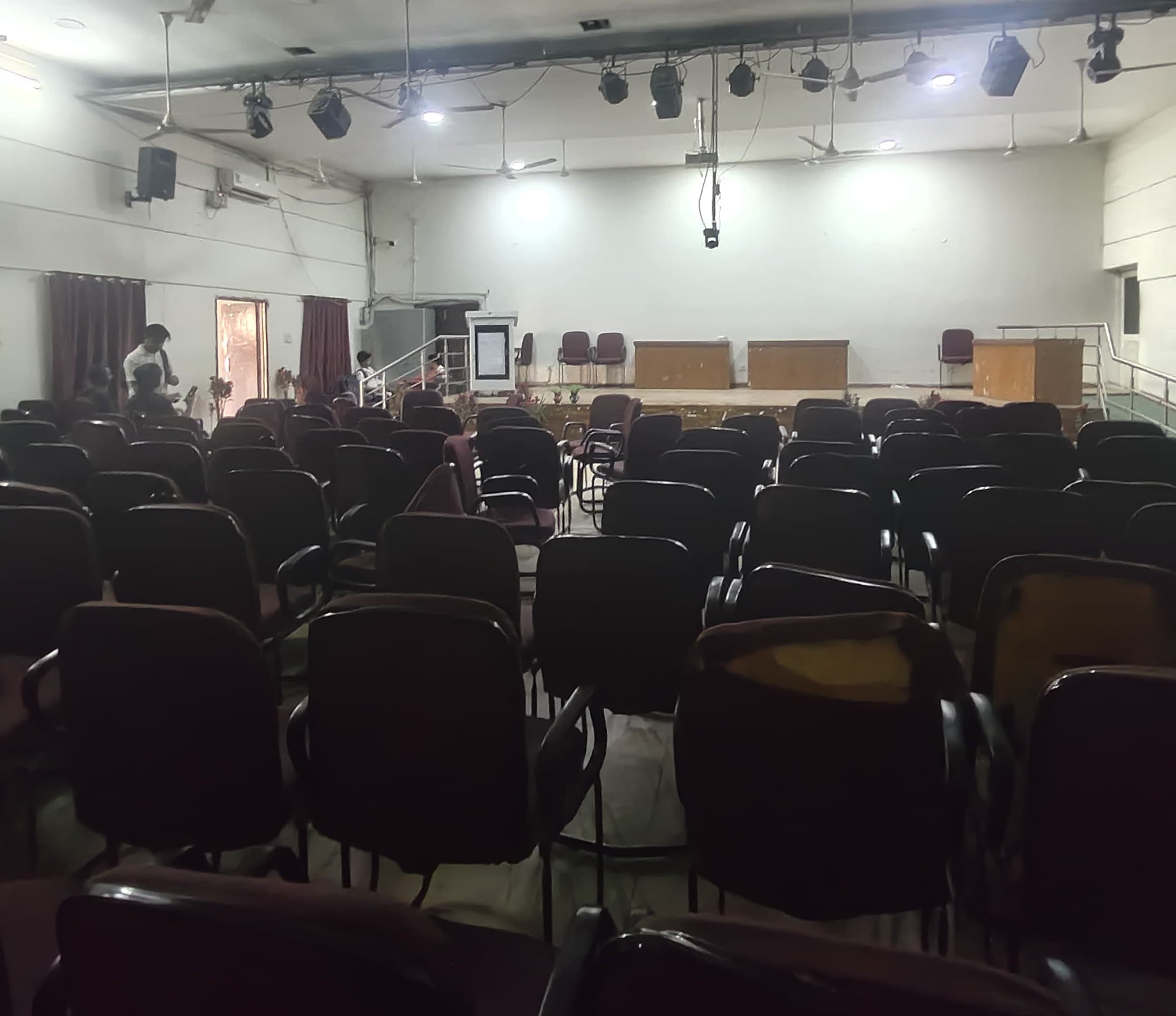 Deshbandhu College Academic photo 13